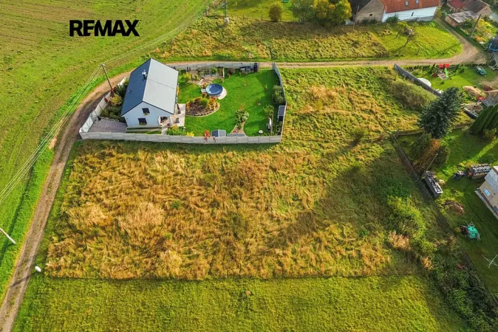 Prodej pozemku pro bydlení, Chomle, 783 m2