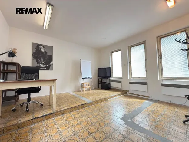 Pronájem obchodního prostoru, Horní Bříza, Sídlištní, 30 m2