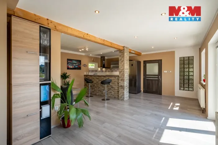 Prodej činžovního domu, Janov nad Nisou - Loučná nad Nisou, 340 m2