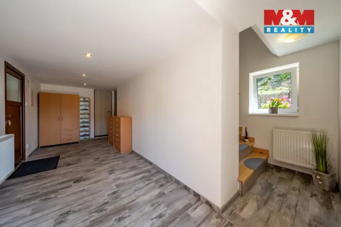 Prodej činžovního domu, Janov nad Nisou - Loučná nad Nisou, 340 m2