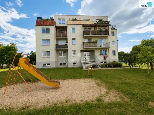 Pronájem bytu 2+kk, Pardubice - Svítkov, Dubová, 45 m2
