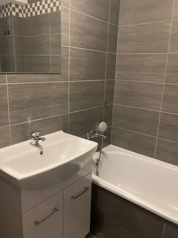 Pronájem bytu 1+kk, Liberec, Šlikova, 32 m2