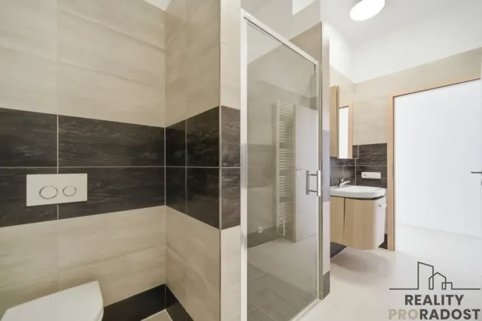 Pronájem bytu 2+kk, Pardubice, Dašická, 62 m2