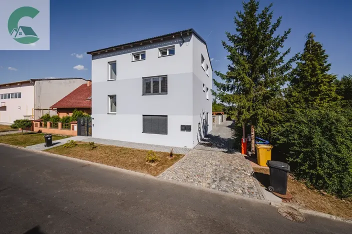 Pronájem bytu 2+kk, Olomouc, Příčná, 51 m2