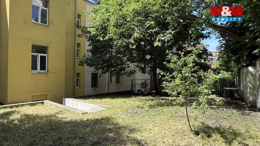Pronájem bytu 2+kk, Praha - Smíchov, Plzeňská, 45 m2