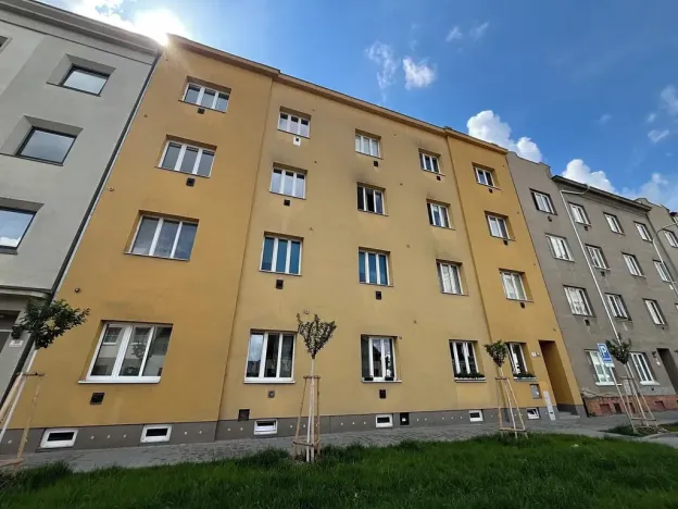 Prodej bytu 2+1, Brno, Komárovská, 48 m2