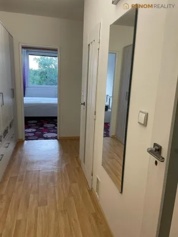 Prodej bytu 2+1, Praha - Kobylisy, Šimůnkova, 46 m2