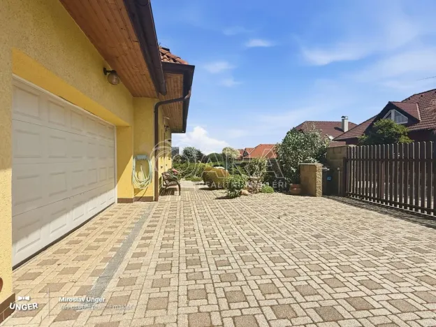 Prodej rodinného domu, Sulice - Hlubočinka, Na Vyhlídce, 257 m2