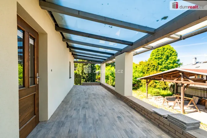 Prodej rodinného domu, Sadov - Lesov, 300 m2
