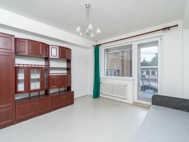 Pronájem bytu 2+1, Jince, 59 m2