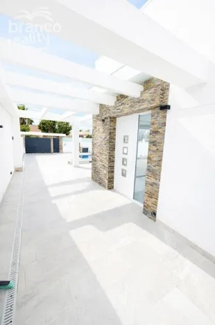Prodej rodinného domu, Torrevieja, Alicante, Španělsko, 132 m2