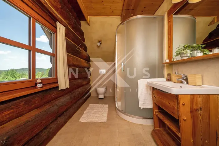 Prodej rodinného domu, Křešín, 284 m2