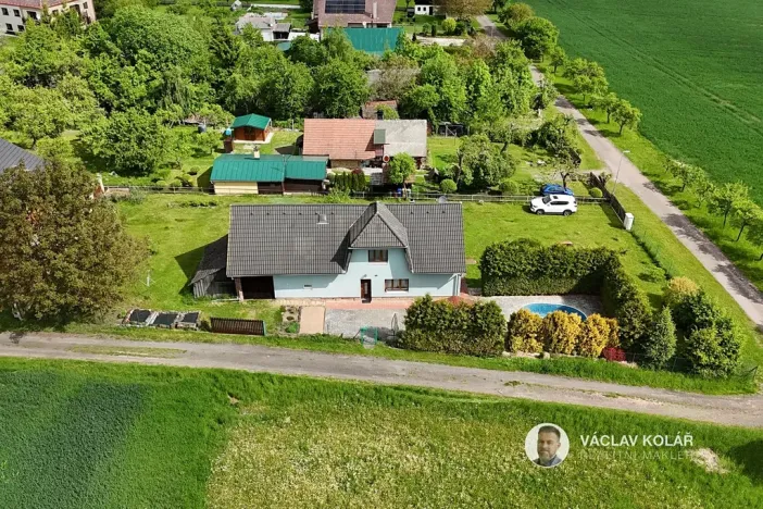 Prodej chalupy, Tetín, 130 m2