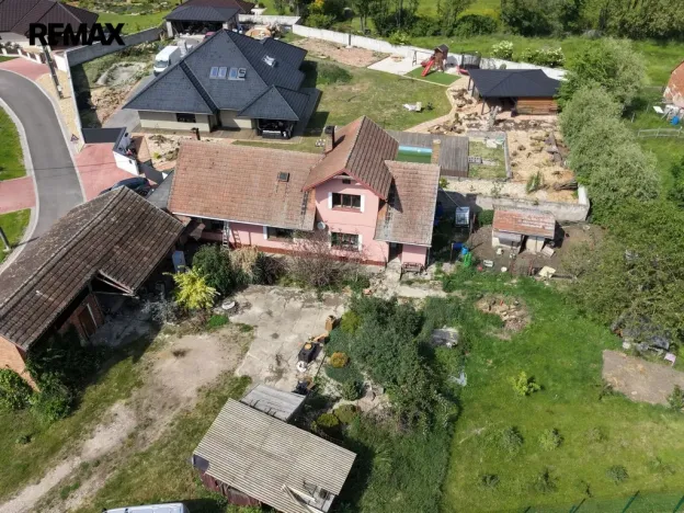 Prodej rodinného domu, Měník, 160 m2