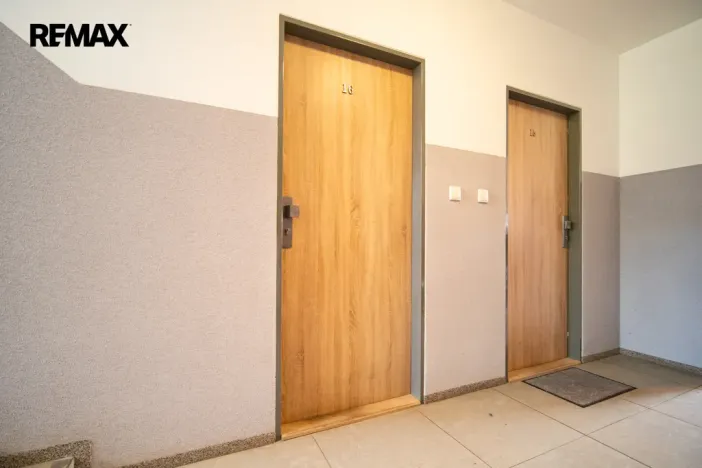 Pronájem bytu 2+kk, Milovice - Mladá, Višňová, 62 m2