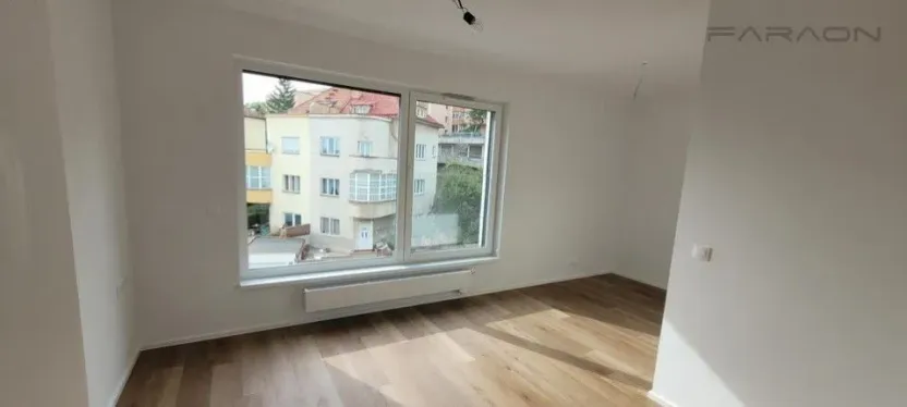 Pronájem bytu 2+kk, Praha - Vysočany, Pod Krocínkou, 60 m2