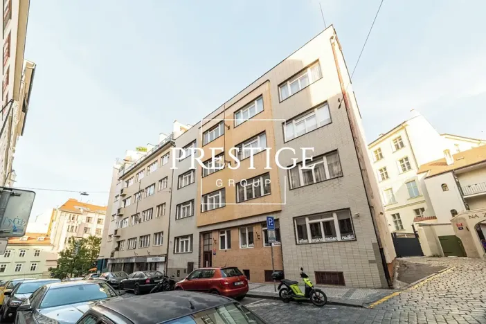 Pronájem bytu 1+kk, Praha - Nové Město, Na zbořenci, 27 m2