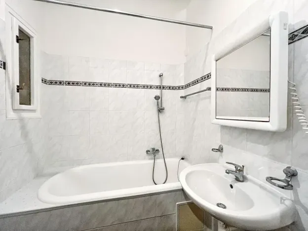 Pronájem bytu 2+kk, Praha - Vysočany, Prouzova, 50 m2