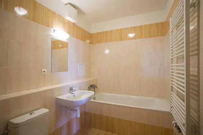 Pronájem bytu 2+kk, Praha - Prosek, Kytlická, 58 m2