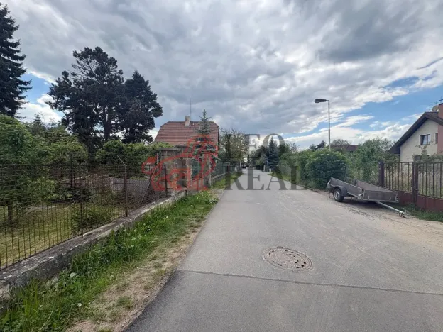 Prodej pozemku pro bydlení, Praha - Újezd nad Lesy, Lišická, 630 m2