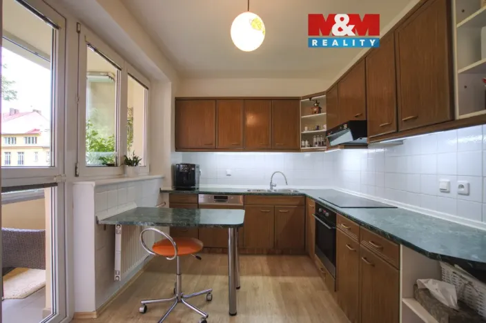 Prodej bytu 3+1, Opava - Předměstí, náměstí Svaté Hedviky, 90 m2