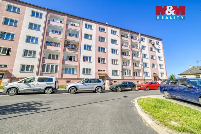 Prodej bytu 2+1, Cheb, V Zahradách, 52 m2