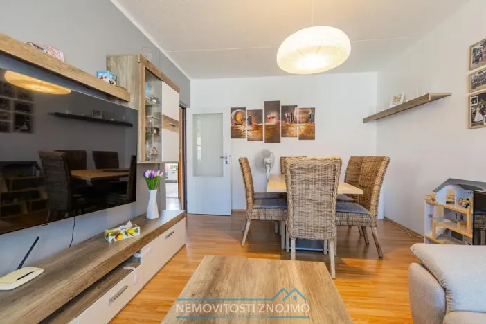 Prodej bytu 3+1, Hodonice, Sídliště, 71 m2