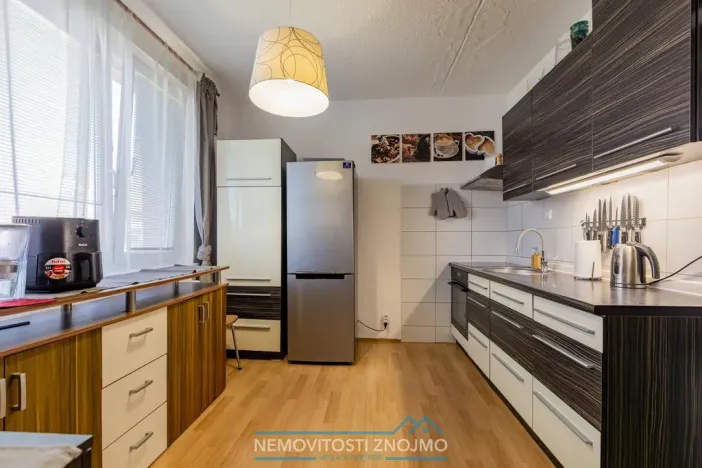 Prodej bytu 3+1, Hodonice, Sídliště, 71 m2