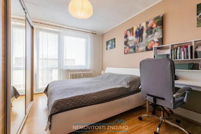 Prodej bytu 3+1, Hodonice, Sídliště, 71 m2