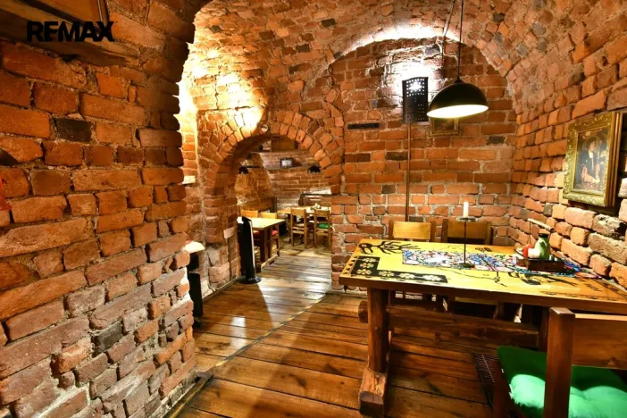 Prodej restaurace, Hradec Králové, Velké náměstí, 350 m2