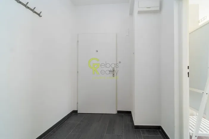 Pronájem bytu 1+kk, Praha, Jaromírova, 37 m2