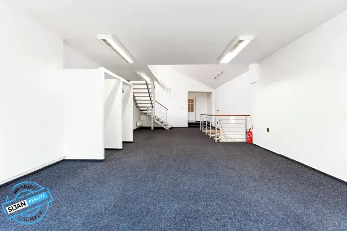 Prodej obchodního prostoru, Kroměříž, Kovářská, 196 m2