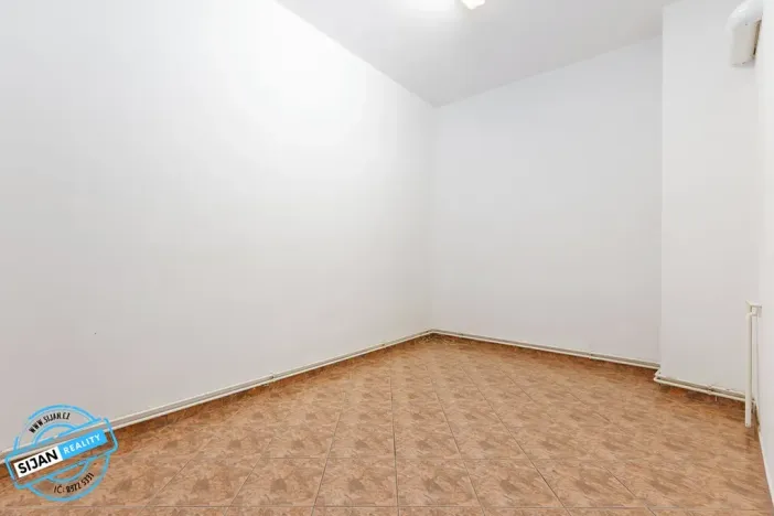 Prodej obchodního prostoru, Kroměříž, Kovářská, 196 m2