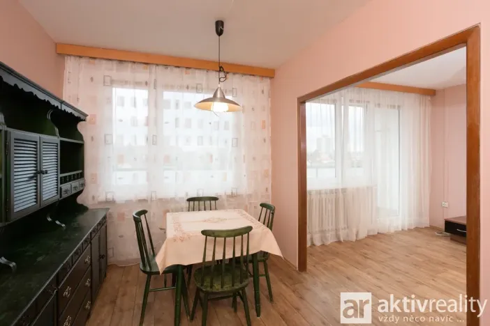 Pronájem bytu 3+1, Neratovice, nám. Republiky, 72 m2