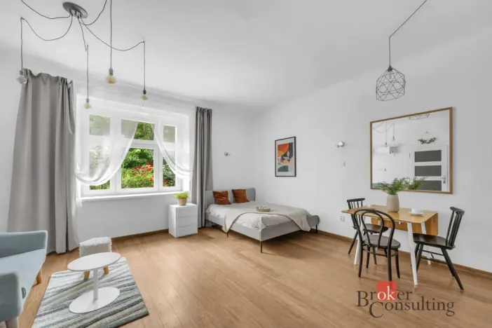 Prodej bytu 1+kk, Praha - Bubeneč, N. A. Někrasova, 50 m2