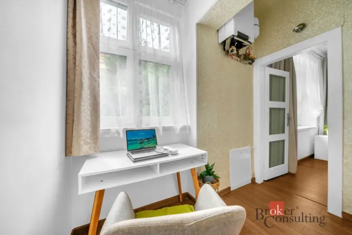 Prodej bytu 1+kk, Praha - Bubeneč, N. A. Někrasova, 50 m2