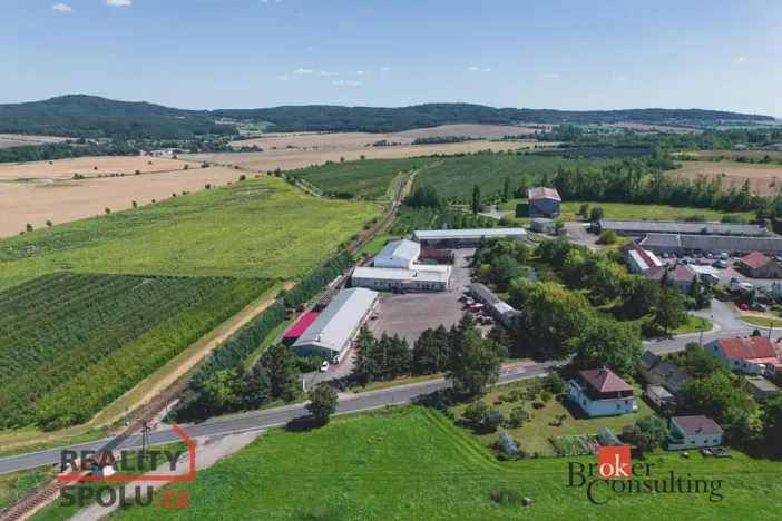 Pronájem skladu, Břasy, 980 m2
