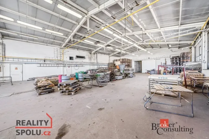 Pronájem skladu, Břasy, 980 m2