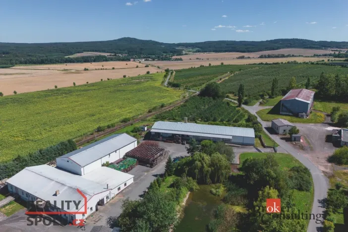 Pronájem skladu, Břasy, 980 m2