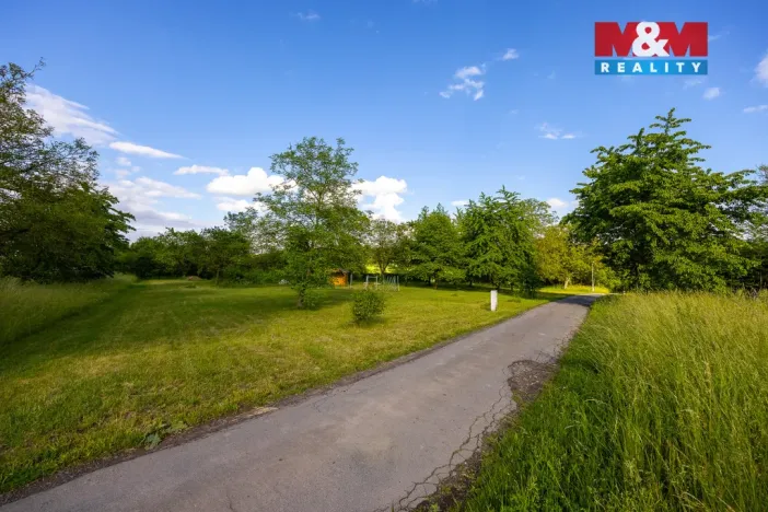 Prodej pozemku pro bydlení, Chroustovice - Mentour, 1596 m2
