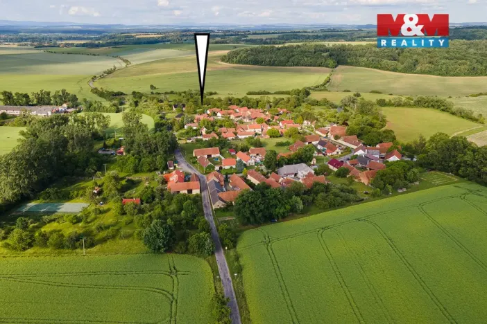 Prodej pozemku pro bydlení, Chroustovice - Mentour, 1596 m2
