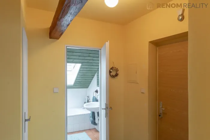 Pronájem bytu 1+kk, Šternberk, Komenského, 30 m2