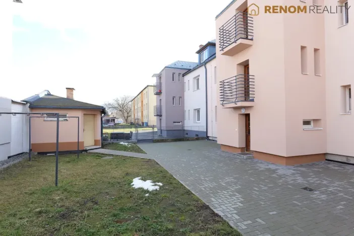 Pronájem bytu 1+kk, Šternberk, Komenského, 30 m2