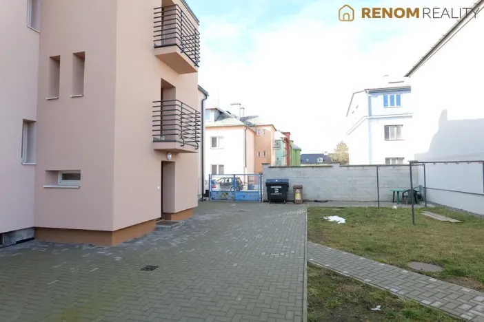 Pronájem bytu 1+kk, Šternberk, Komenského, 30 m2