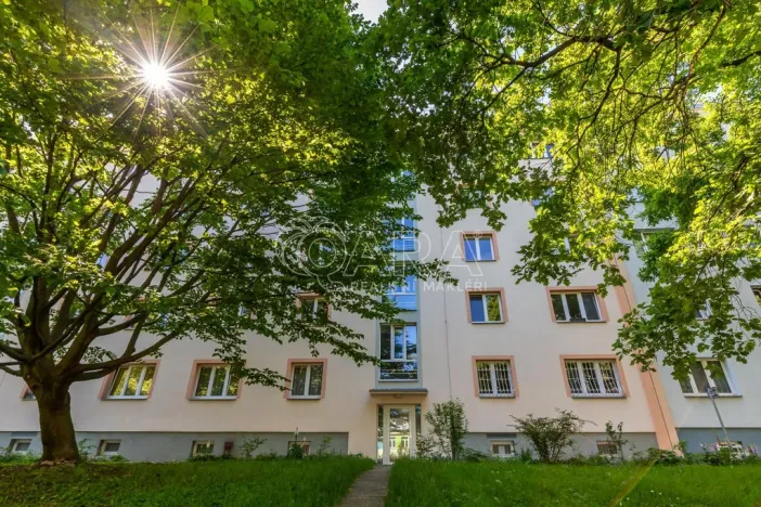 Prodej bytu 2+1, Praha - Veleslavín, Na Petřinách, 55 m2