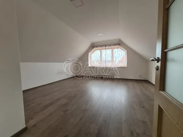 Pronájem rodinného domu, Kozojedy, 1. máje, 100 m2