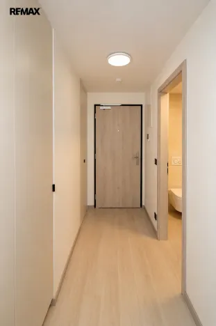 Pronájem bytu 1+kk, Praha - Hlubočepy, Na Zlíchově, 26 m2