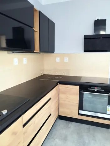 Pronájem bytu 2+1, Karlovy Vary, Moskevská, 85 m2