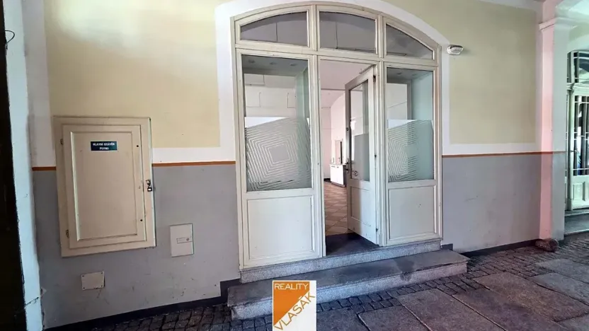 Pronájem obchodního prostoru, Kadaň, Boženy Němcové, 53 m2
