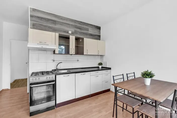 Pronájem bytu 3+1, Hradec Králové, Pod Zámečkem, 79 m2